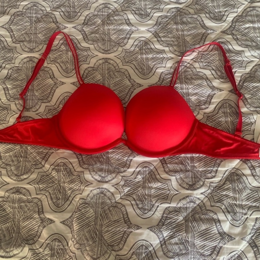 NWOT PINK Push up bra